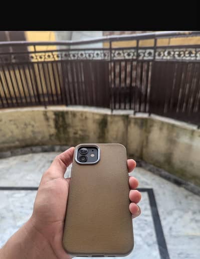 Apple iPhone 12