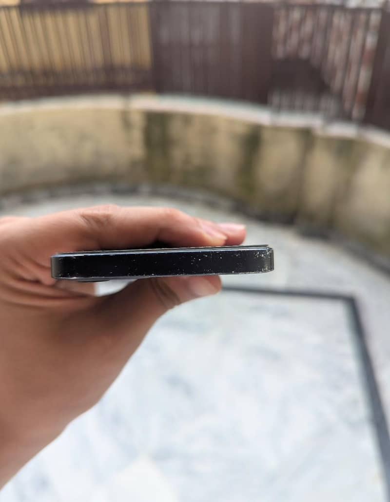 Apple iPhone 12 7
