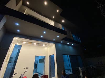 Size 30-70 Double Storey Corner House For Sale Location Islamabad I-10 Sun Face Men Service Road