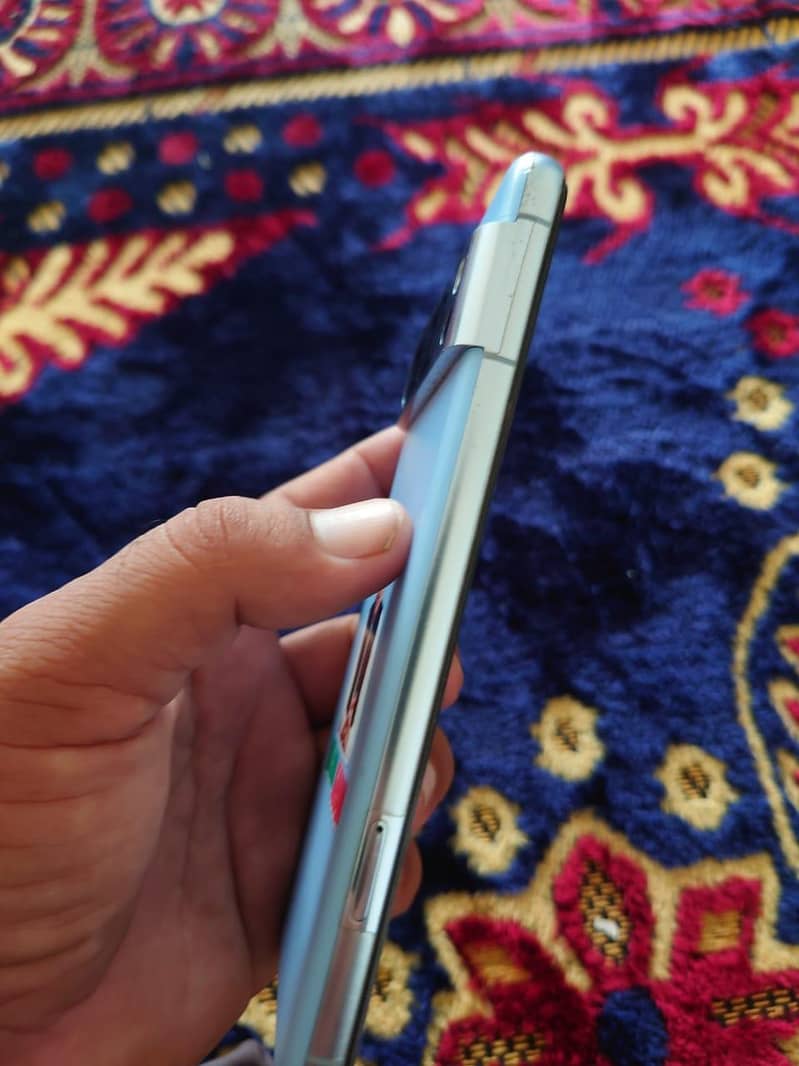 Google Pixel 8 Pro 4