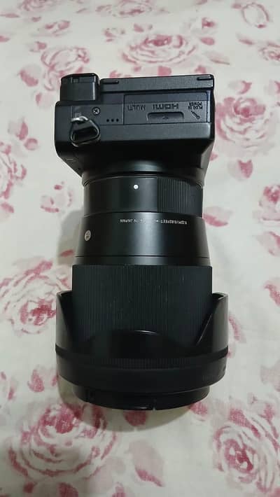 Sony A6400 with 16mm f1.4 with box charger battry