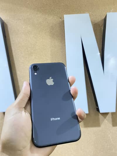 iPhone XR jv