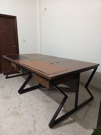 4 Seater Office Workstation Table | Excellent Condition
