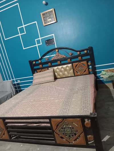 argent sale iron bed . . . . . . matters new hai 3 months use