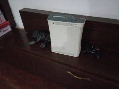 Xbox 360 white color