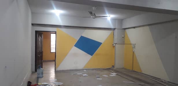 Office Available For Rent in Commercial Market Satellite town