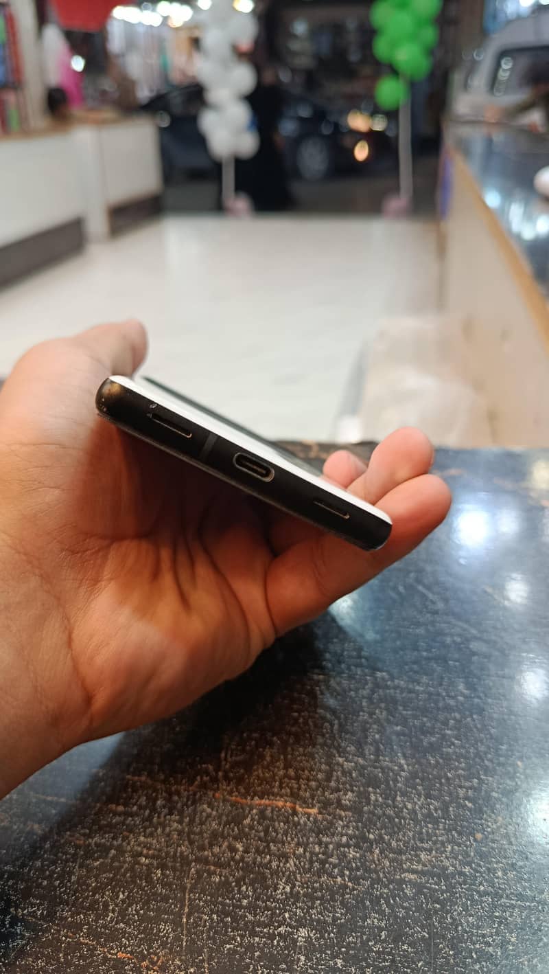 Google Pixel 6a 1