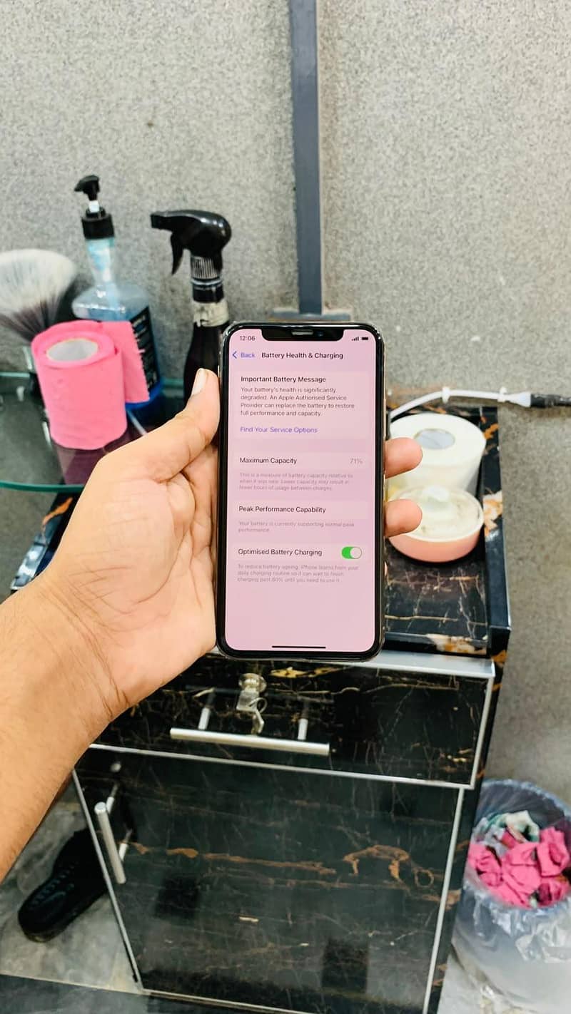 Apple iPhone XS 1