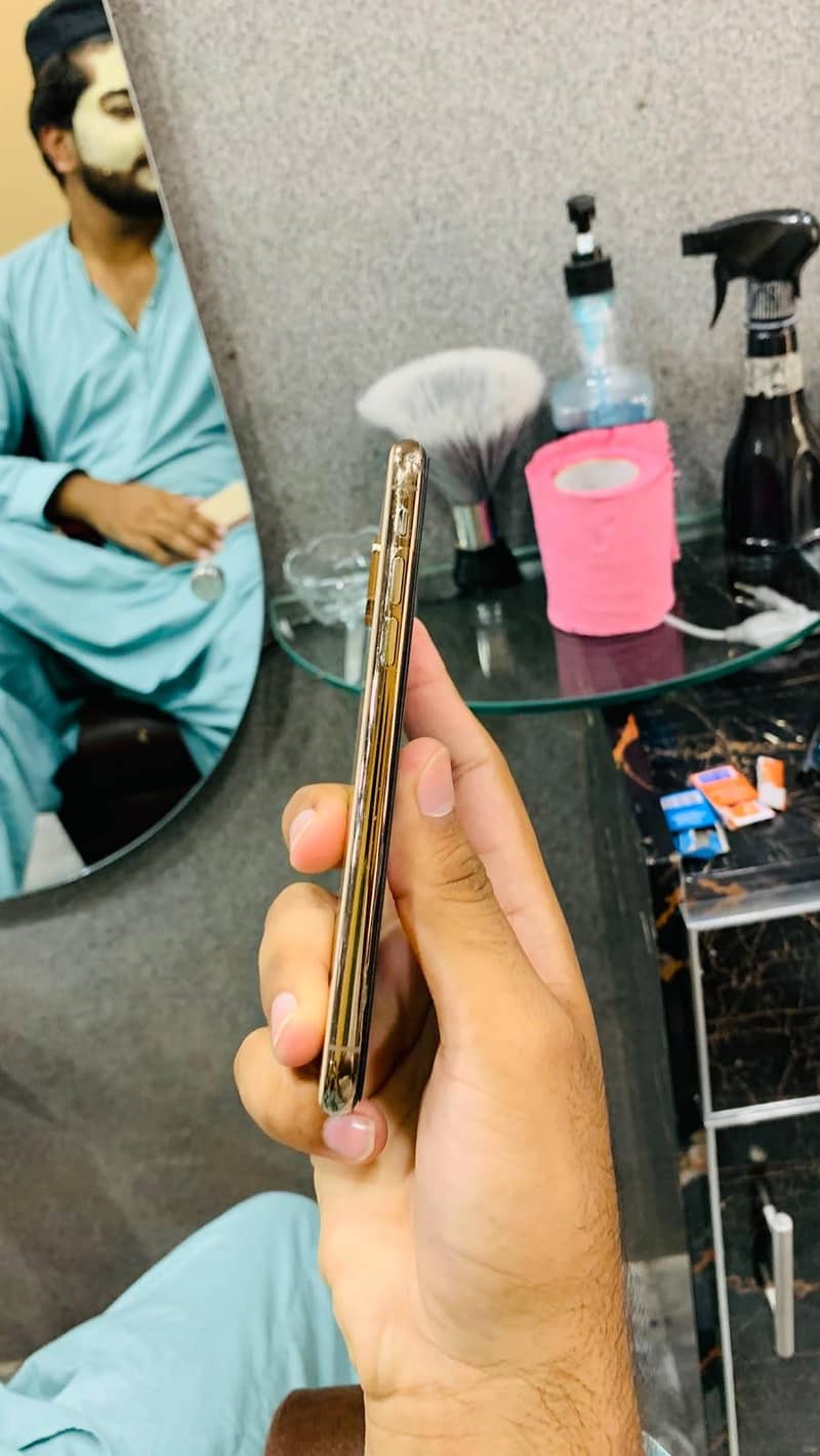 Apple iPhone XS 2
