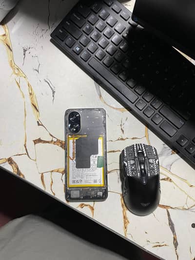 OPPO A18