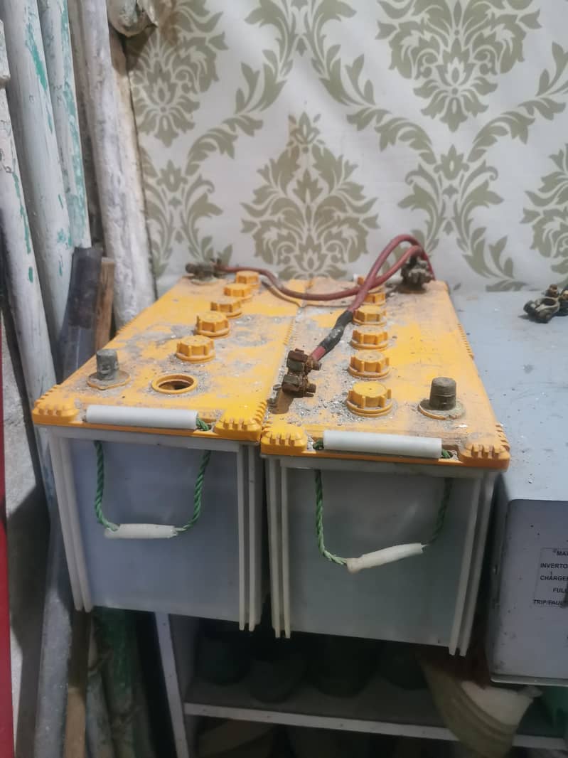 USED UPS 3