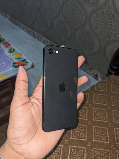 Apple iPhone SE