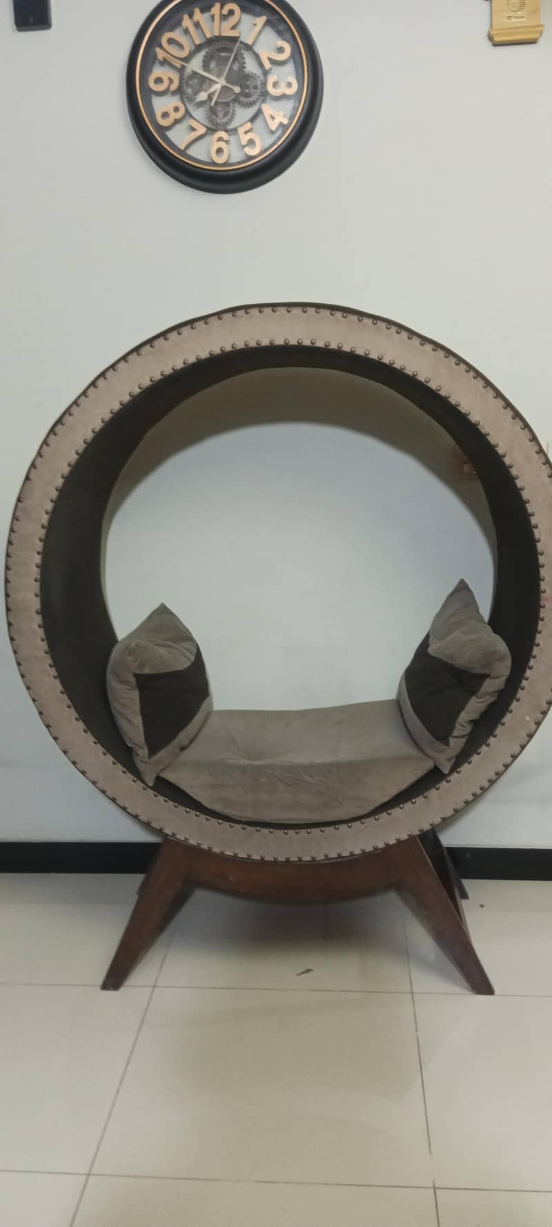 Ring sofa 1