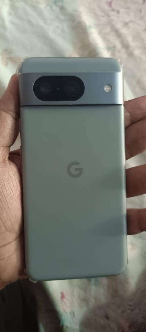 Google Pixel 8 1