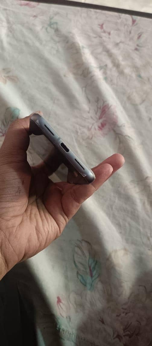 Google Pixel 8 5