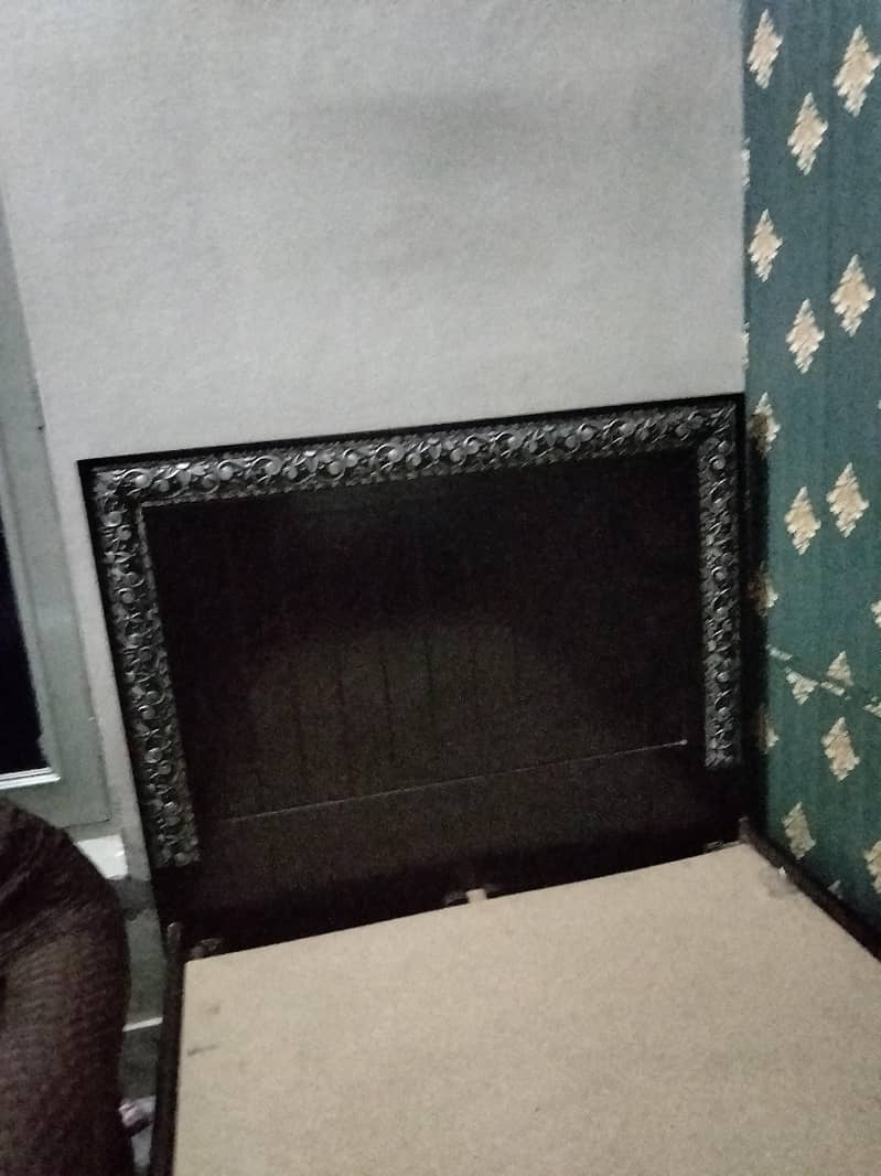 2 Single beds without side table 0