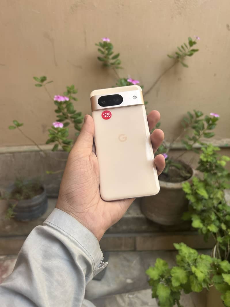 Google Pixel 8 4