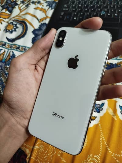 iPhone X