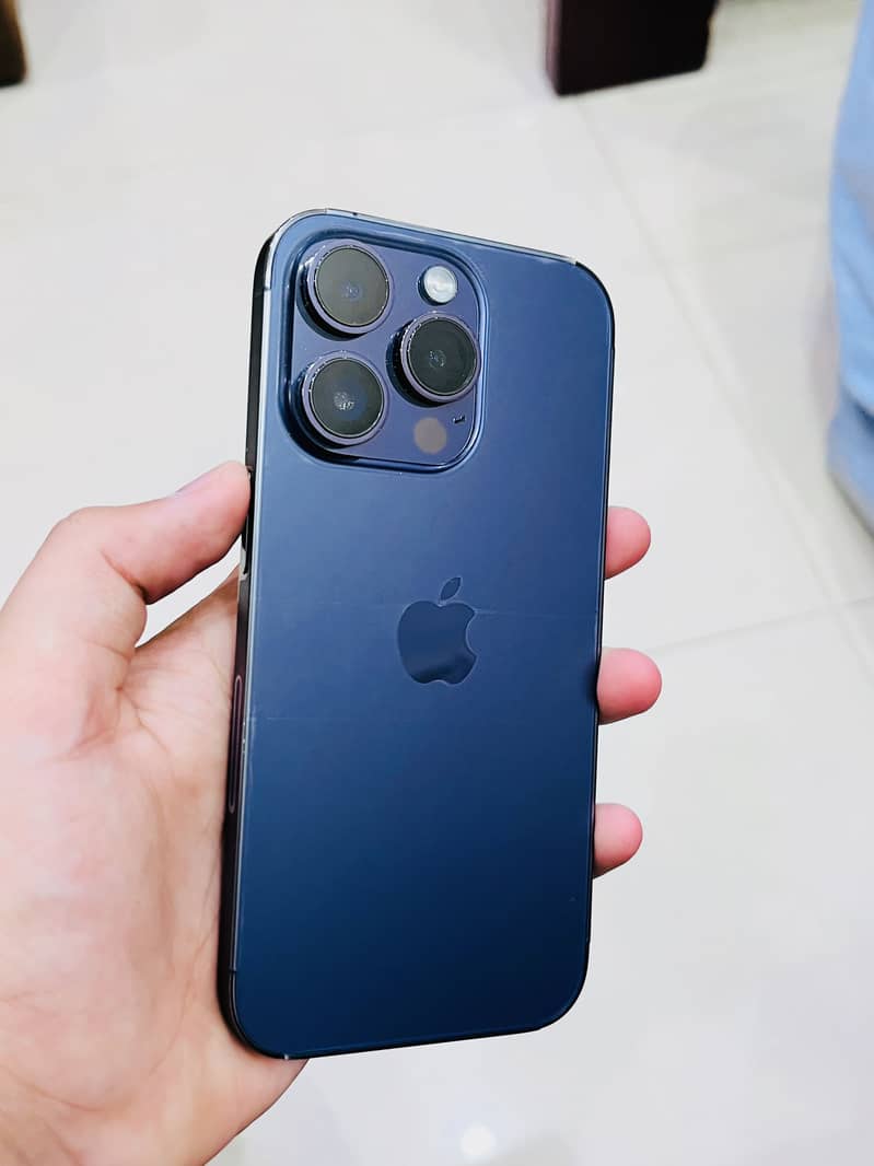 Apple iPhone 14 Pro 0