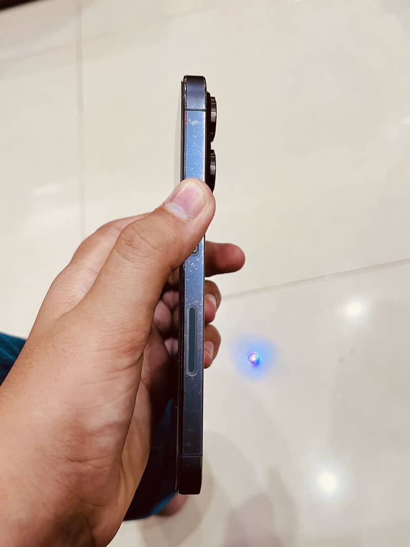 Apple iPhone 14 Pro 4