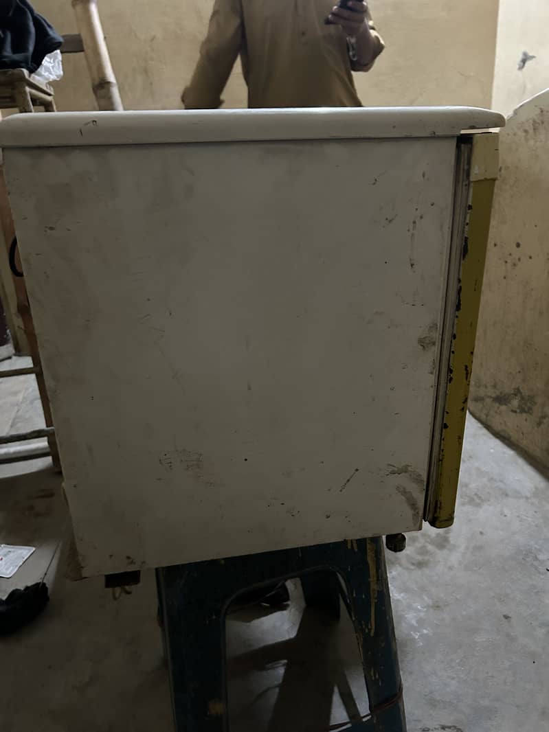Small frige 1