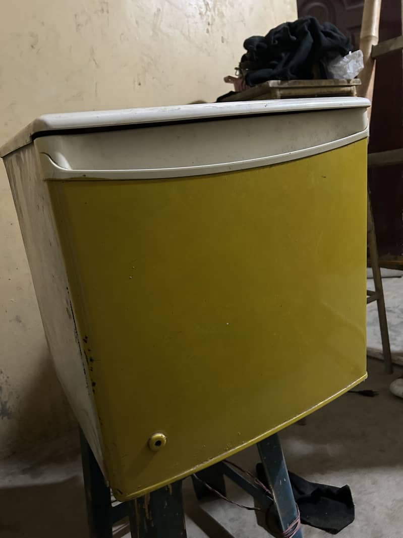 Small frige 2