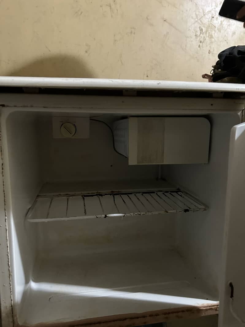 Small frige 3