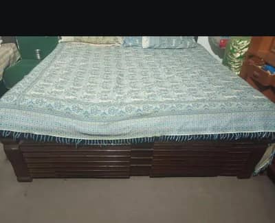 wooden bed king size