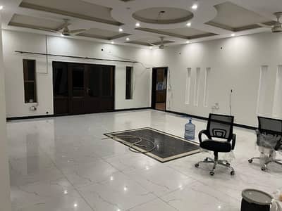 1 Kanal Full hous available for rent new type Wapda Town ph1 block k2