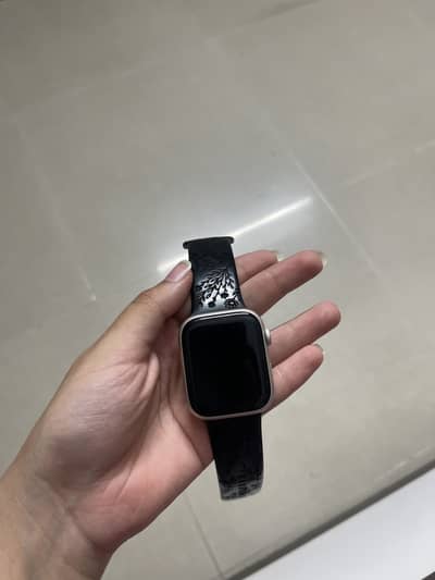 Apple watch SERIES 8