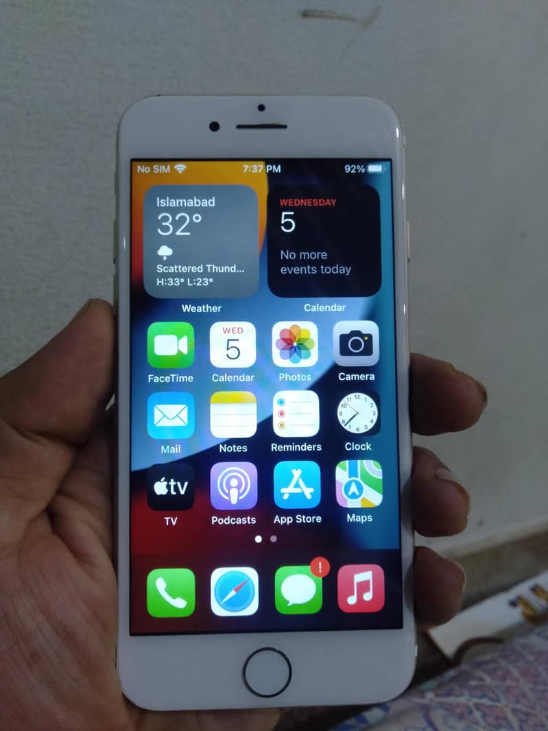 Apple iPhone 7 2