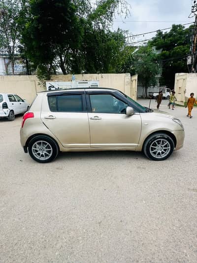 Suzuki Swift dlx 2017