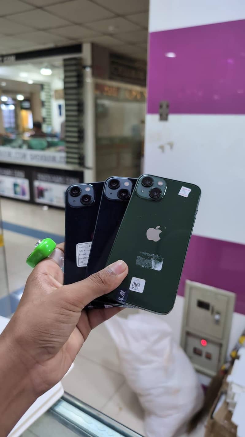 Apple iPhone 13 1