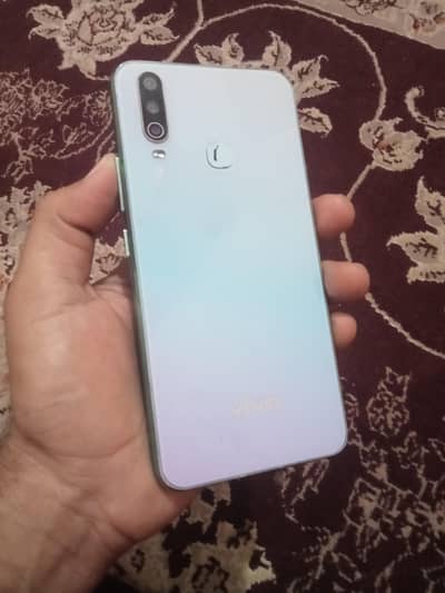Vivo Y17 8/256 gb