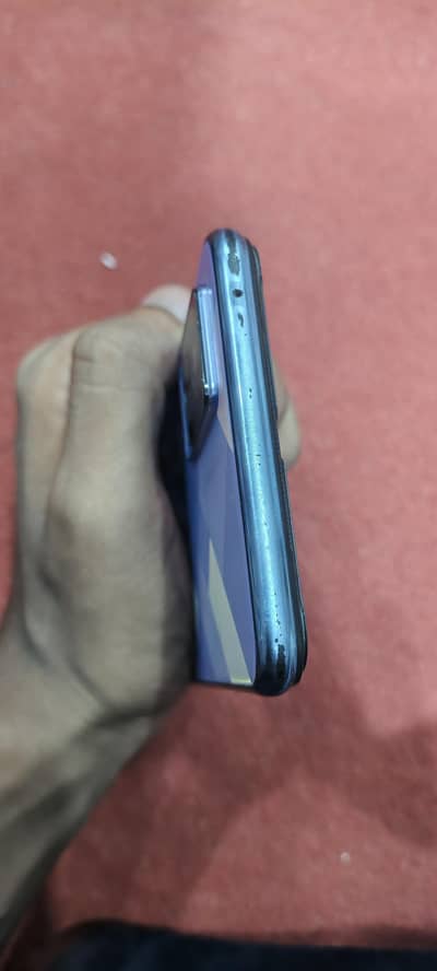 Vivo V21e