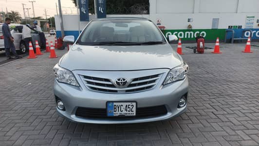 Corolla Altis SR 1.6 Cruisetronic 2014