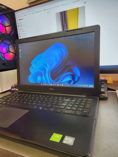 Core i7 10th 2gb Nvidia card with original charger