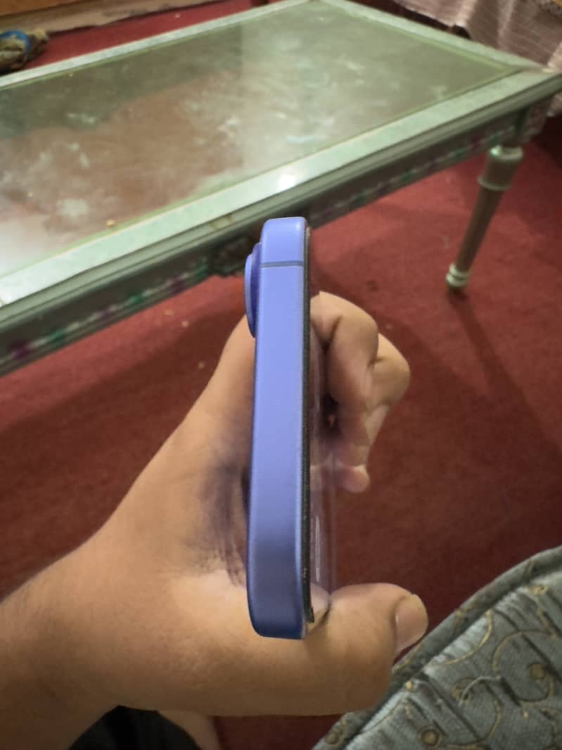iPhone 16 2