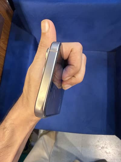 Apple iPhone 16 Pro 256 PTA