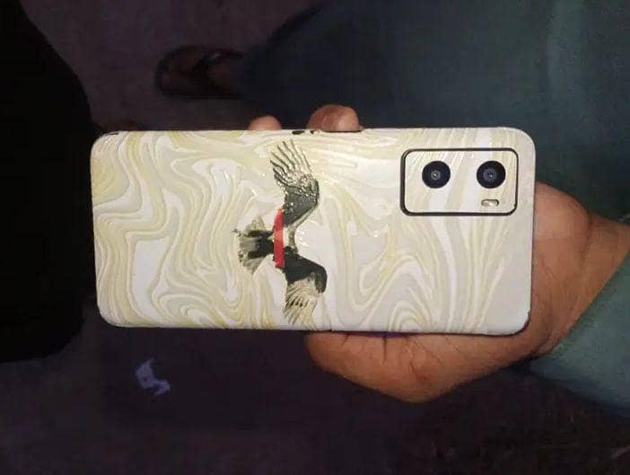 OPPO A76 4