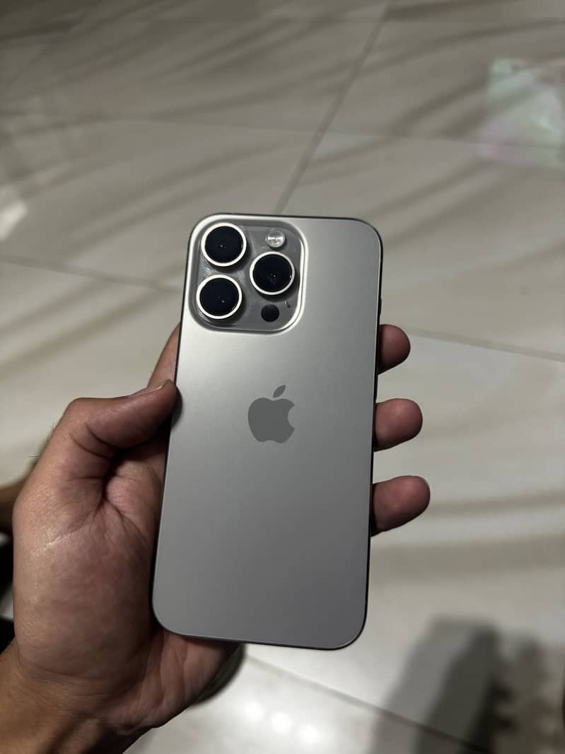 iPhone 15 Pro 0