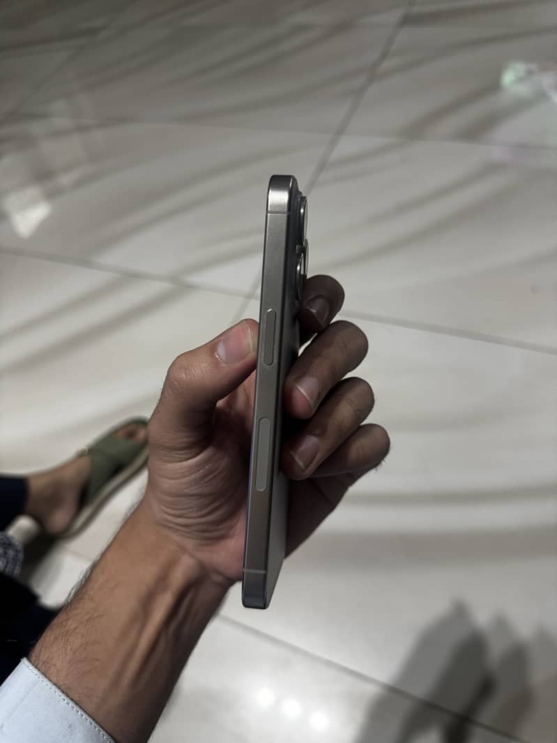 iPhone 15 Pro 2