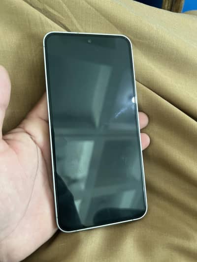 Samsung Mobile S24 fE
