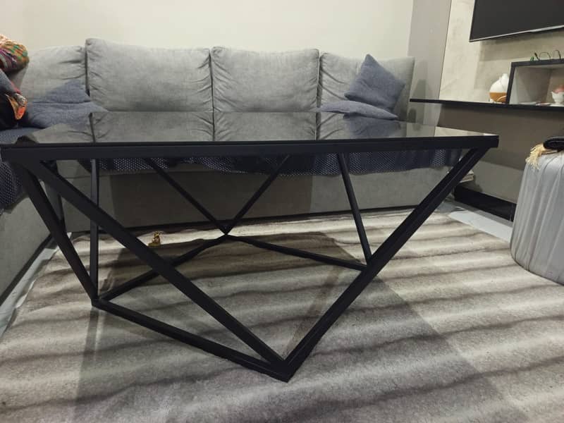 centre coffee table 2