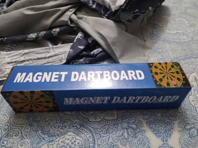 Magnet dartboard