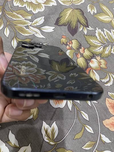 Infinix Hot 30 Play