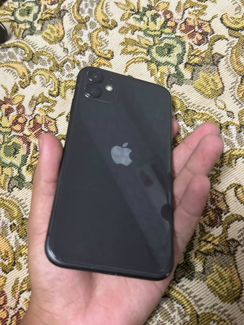 Apple iPhone 11 0