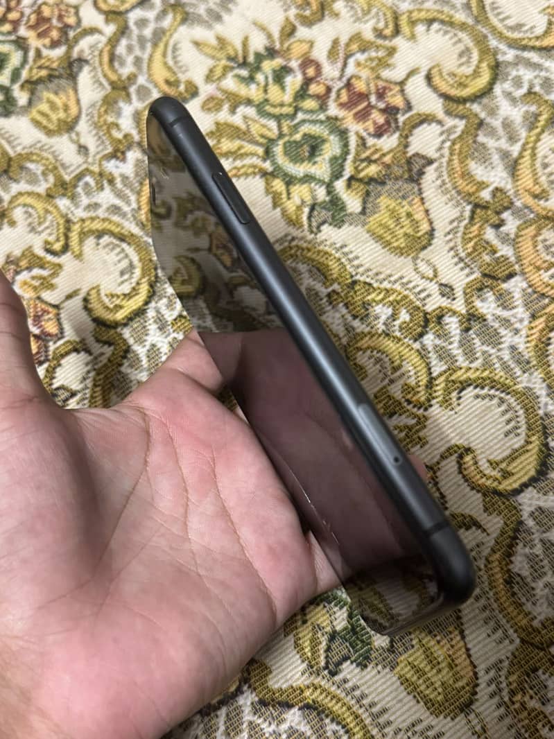 Apple iPhone 11 2