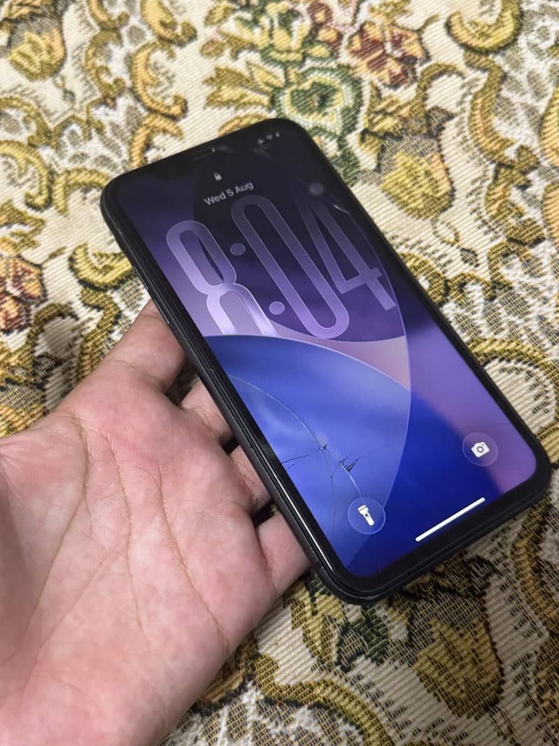 Apple iPhone 11 3