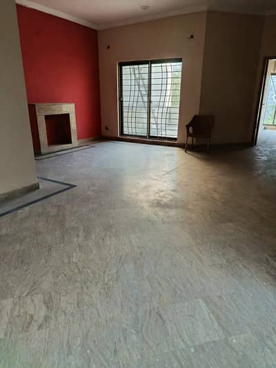 10 Marla Complete House Available for rent Near PIA Main Boulevard